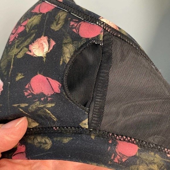 FABLETICS Nayara Lightly Lined Black Pink Floral Y Back Sports Bra Size XS - Picture 10 of 11